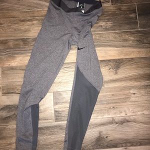 Nike leggings